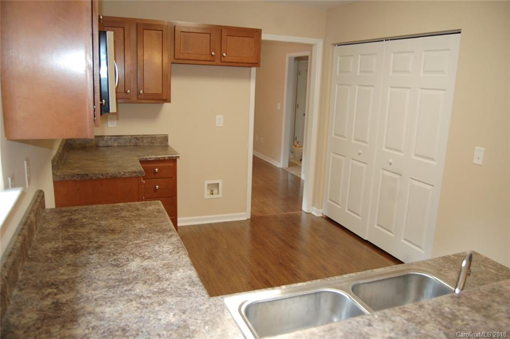 3127 Ridge Avenue Charlotte, NC 28208 - Photo 14 of 21 Gallery Image 14