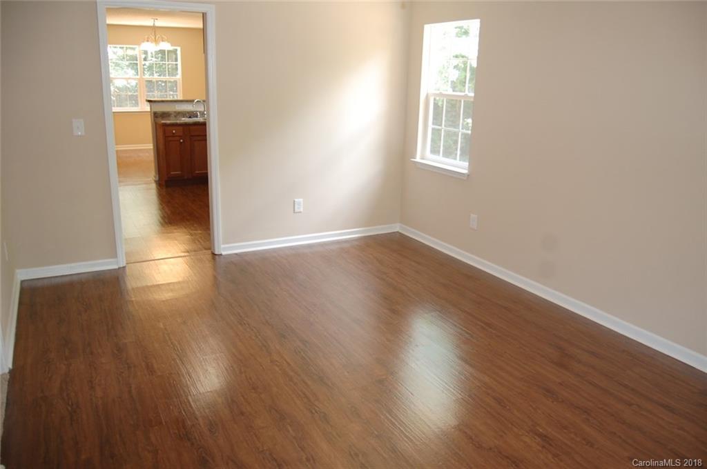 3127 Ridge Avenue Charlotte, NC 28208 - Photo 3 of 21 Gallery Image 3