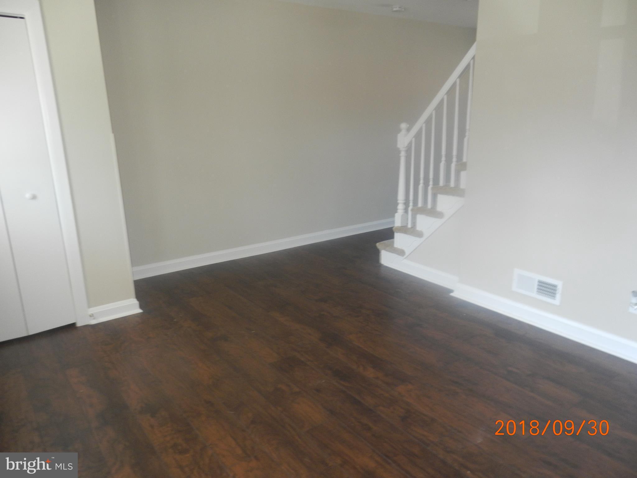 750 Arncliffe Road Baltimore, MD 21221 - Photo 3 of 18 Living Room