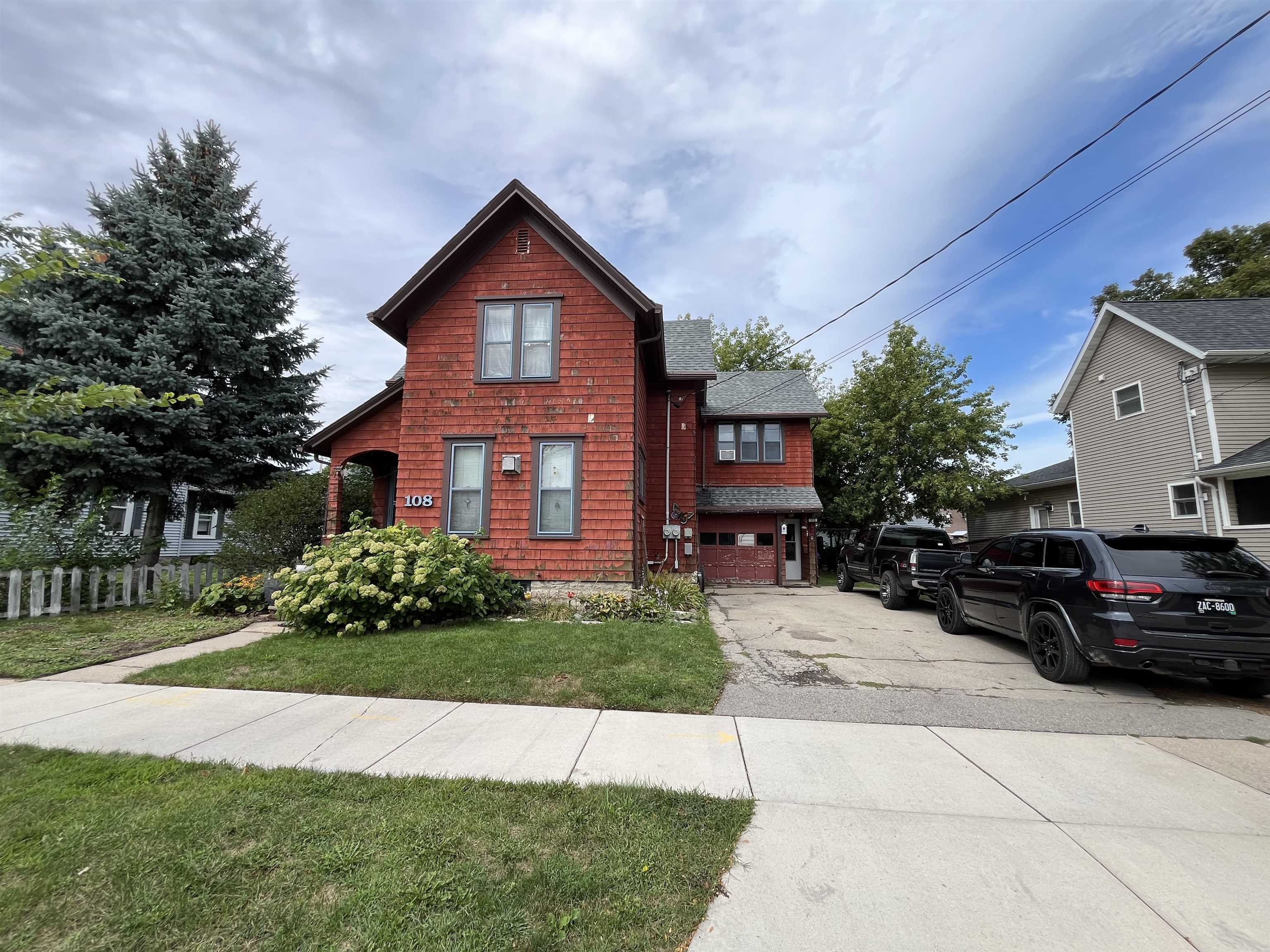 108 East Atlantic Street Appleton, WI 54911 - Photo 1 of 21 Gallery Image 1