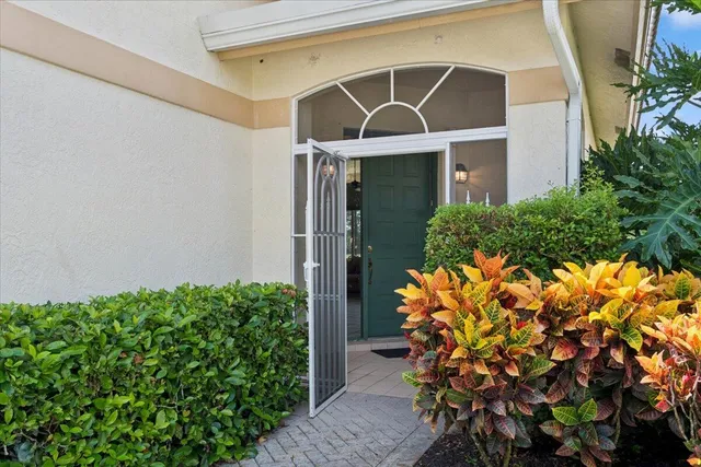 $472,000 | 9407 Avenel Lane, Port St. Lucie, FL 34986