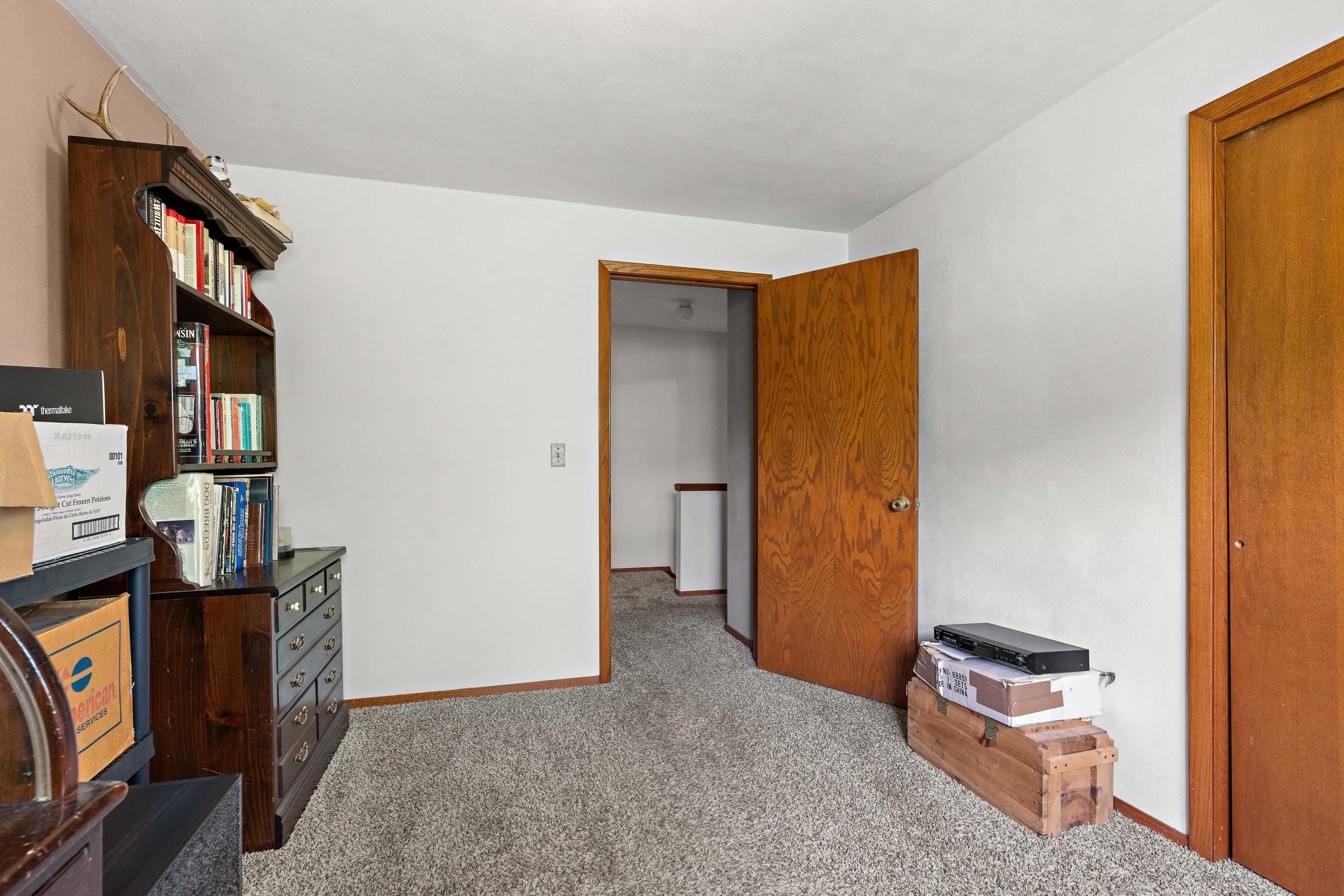 1633 West Weiland Lane Appleton, WI 54914 - Photo 14 of 52