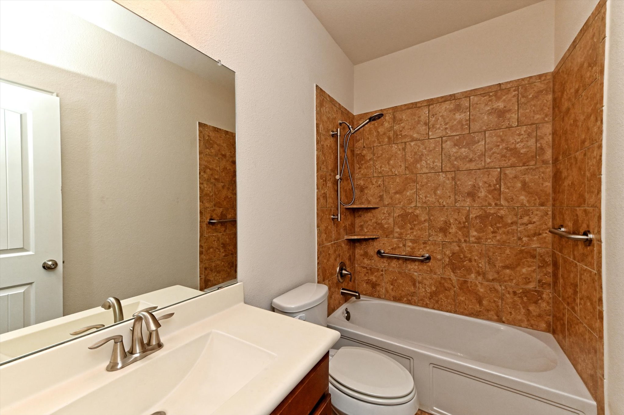 265 Shale Circle Buda, TX 78610 - Photo 23 of 29 Bathroom with vanity and shower / bathtub combination