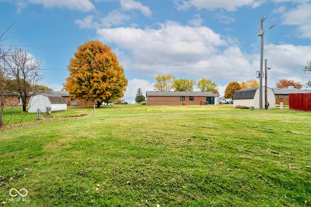 $274,900 | 126-128 Allen Drive, Mooresville, IN 46158