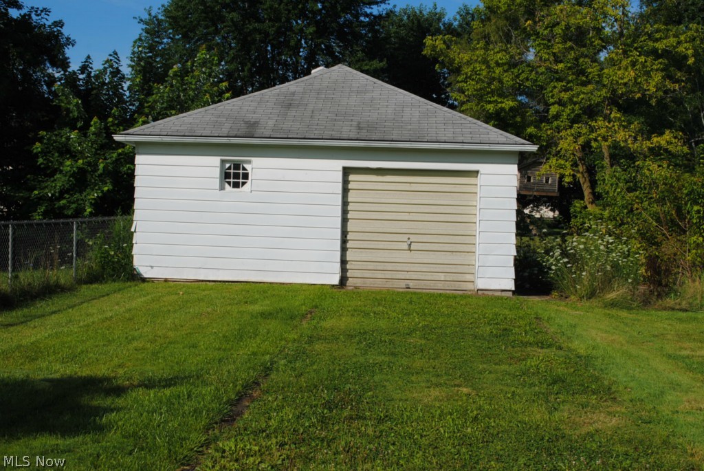 6240 Oberlin Road Amherst, OH 44001 - Photo 19 of 23 Gallery Image 19