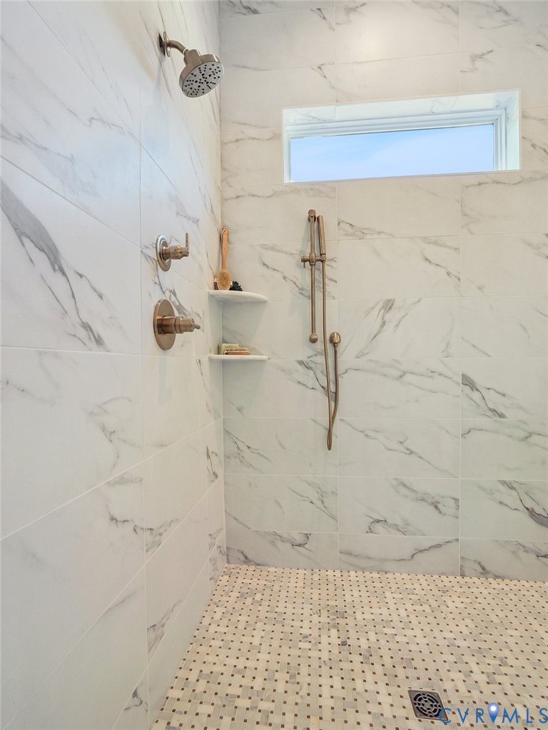 1530 Smokey Rdg Road Maidens, VA 23102 - Photo 24 of 42 a bathroom with a shower
