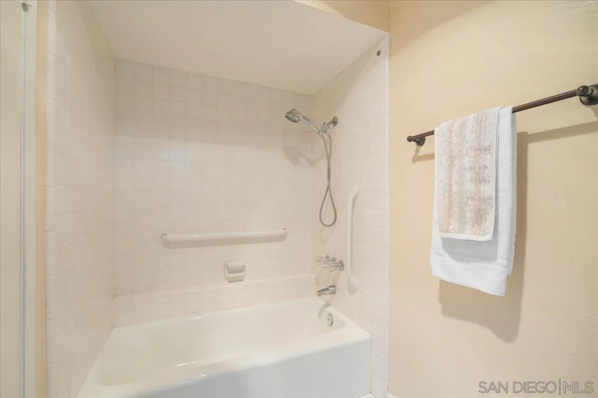 12384 Grandee Road San Diego, CA 92128 - Photo 34 of 48