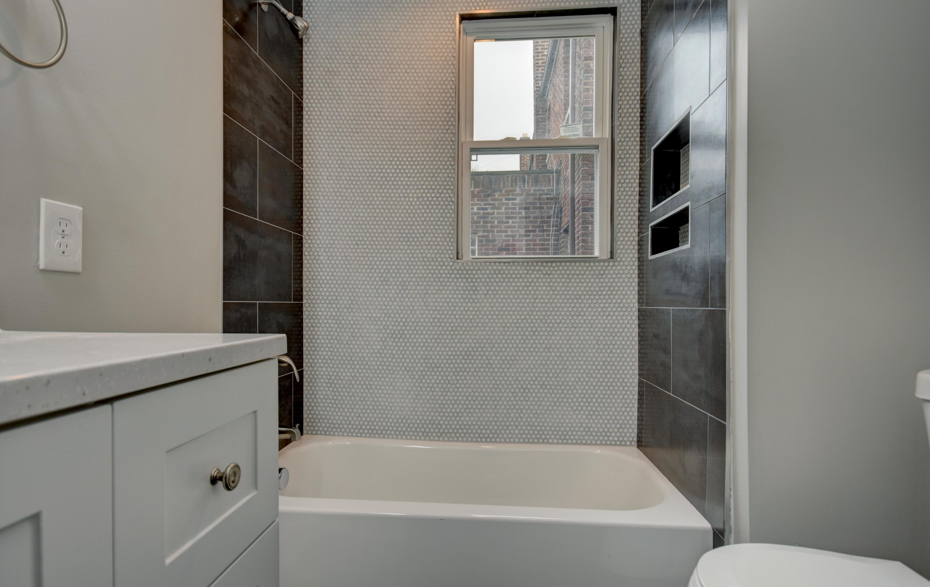 824-826 Berkeley Road Columbus, OH 43205 - Photo 12 of 45 Gallery Image 12