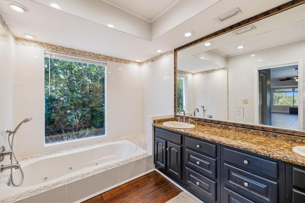 4024 Casey Key Road Nokomis, FL 34275 - Photo 31 of 87