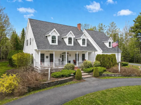 $715,000 | 25 Deer Hill Lane, Hampden, ME 04444