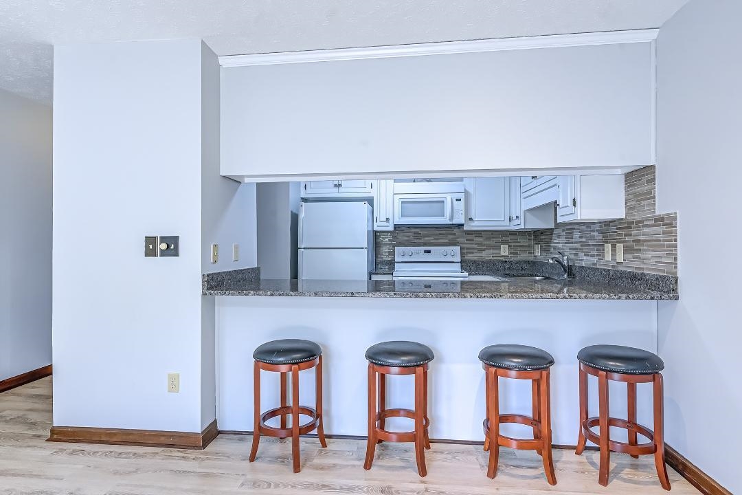 214 Maison Drive, Unit P303 Myrtle Beach, SC 29572 - Photo 5 of 36