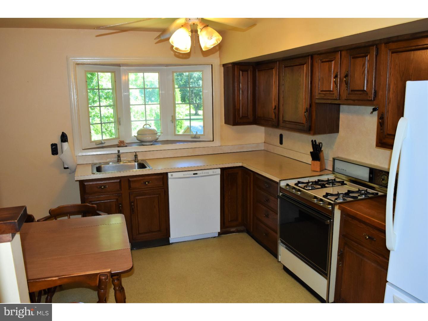 211 Wardel Road Wilmington, DE 19804 - Photo 4 of 22 Gallery Image 4