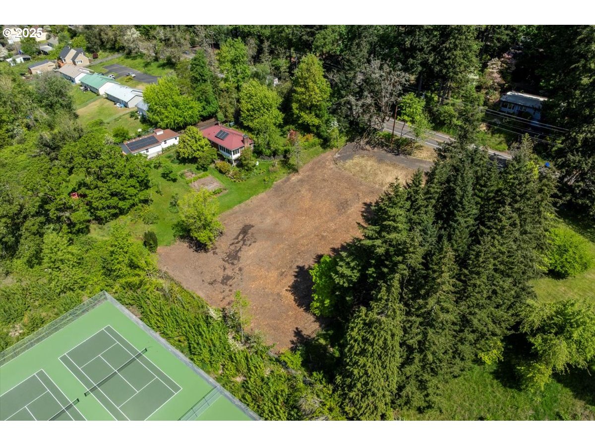 16855 Southeast Oatfield Road Milwaukie, OR 97267 - Photo 3 of 4