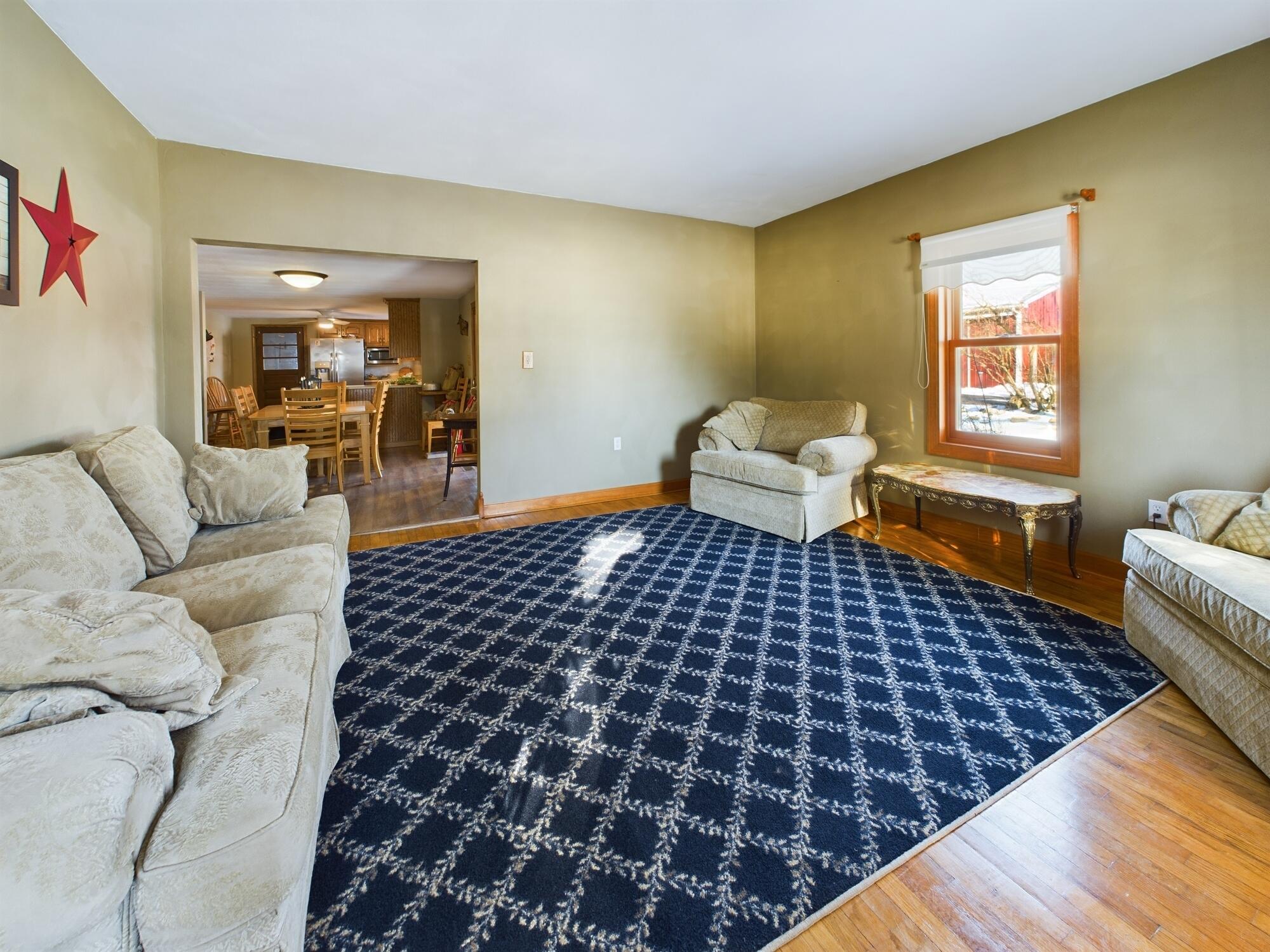 2920 Hamilton Road Greenville, OH 45331 - Photo 13 of 32 10-Fam ROom (1)
