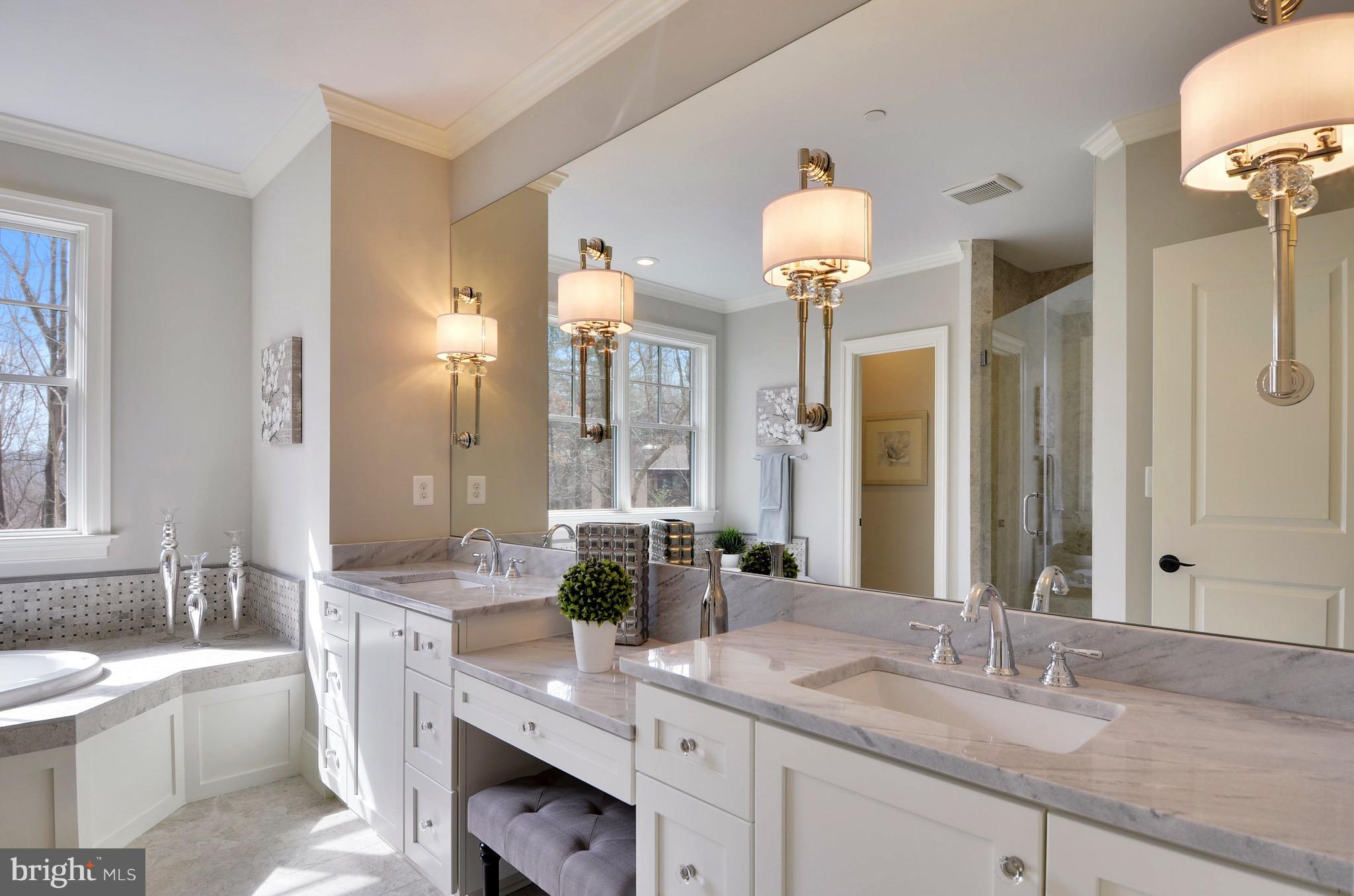 6351 Walhonding Road Bethesda, MD 20816 - Photo 17 of 30 Main Level Bath (Master)