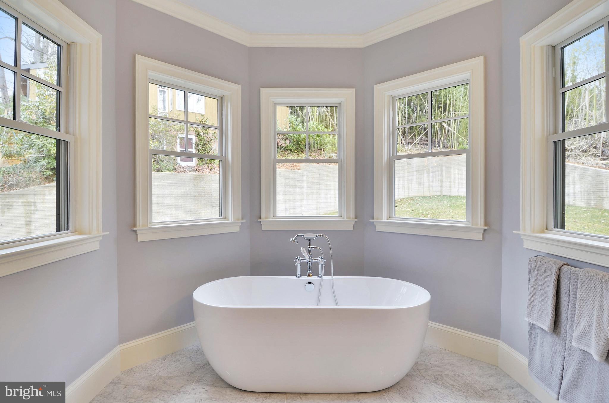 6351 Walhonding Road Bethesda, MD 20816 - Photo 22 of 30 Seeocond Le Bel Bath (Master)