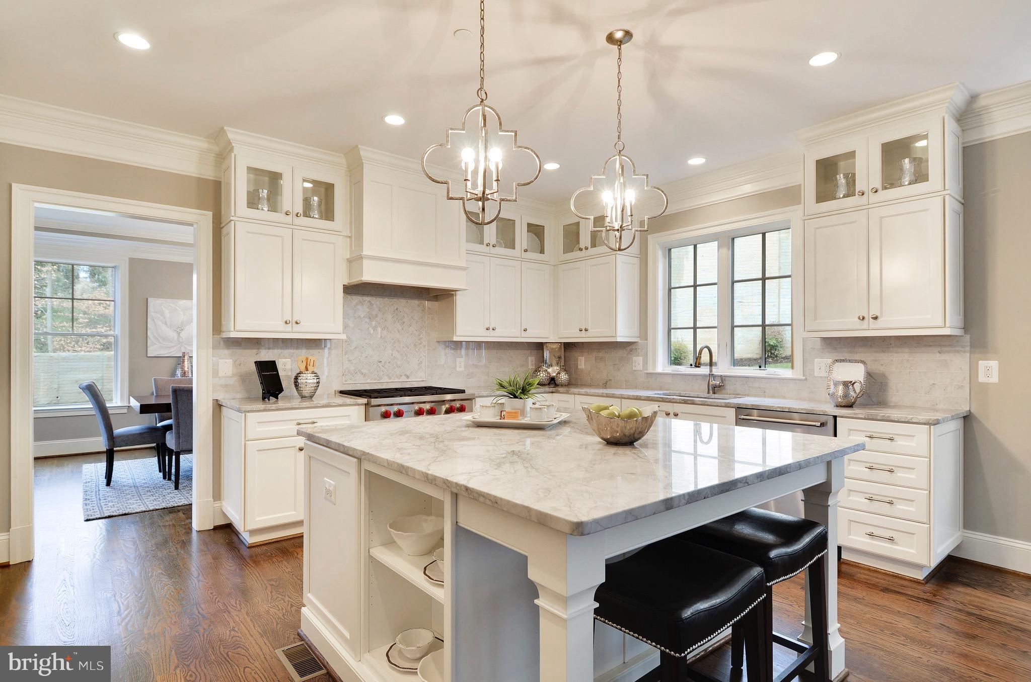 6351 Walhonding Road Bethesda, MD 20816 - Photo 10 of 30 Kitchen