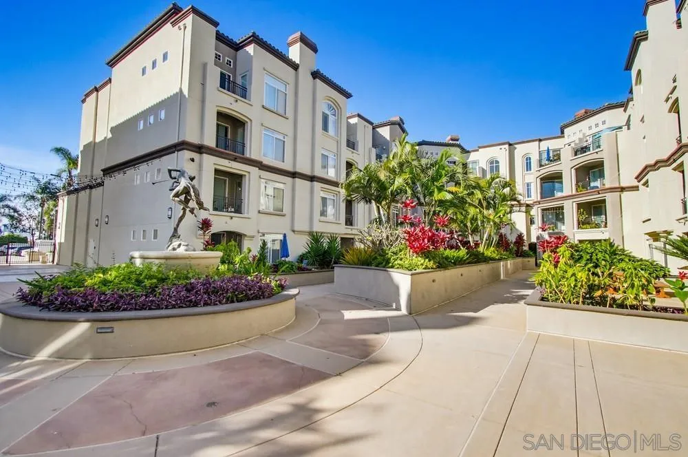 9229 Regents Road, Unit L206 La Jolla, CA 92037 - Photo 23 of 29 front view of a building