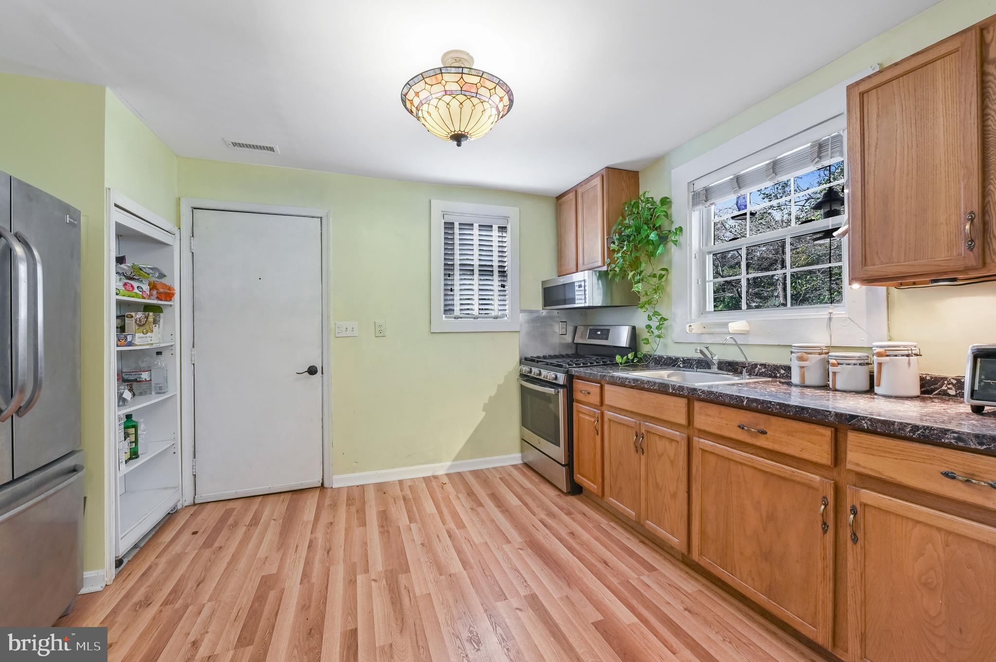 1637 Colbert Road Annapolis, MD 21409 - Photo 20 of 26 Kitchen
