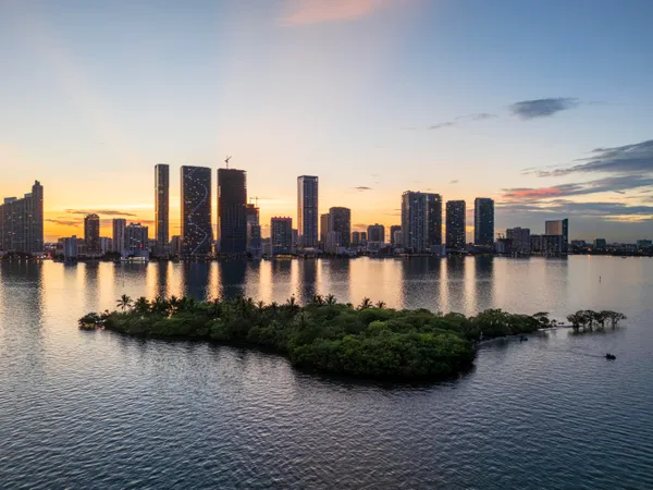 $7,999,999 | 700 Northeast 24th Street, Unit PH MANSION6003, Miami, FL 33137