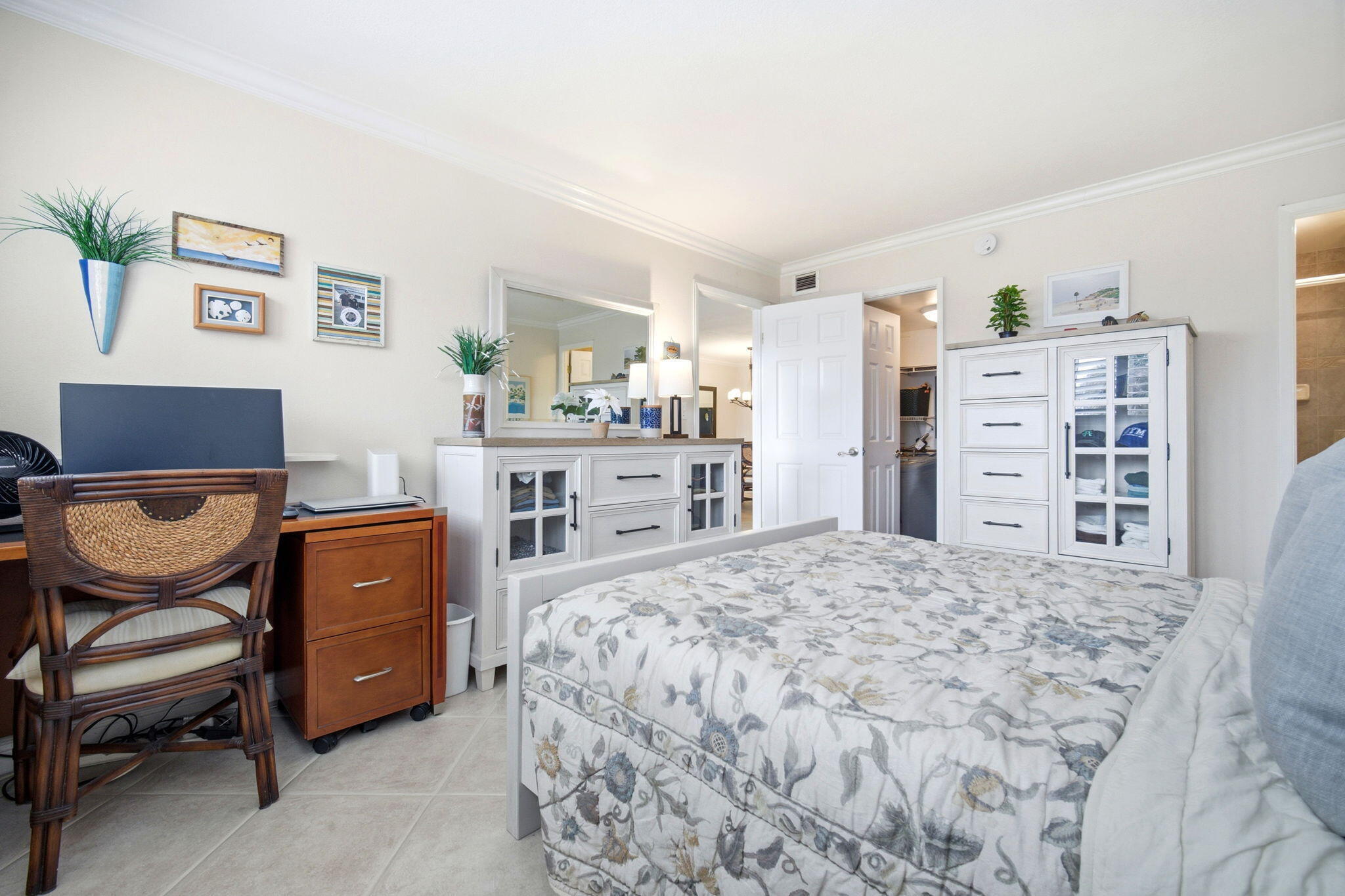 3221 Northeast 8th Street, Unit F305 Pompano Beach, FL 33062 - Photo 13 of 27 14-web-or-mls-IMG_7802