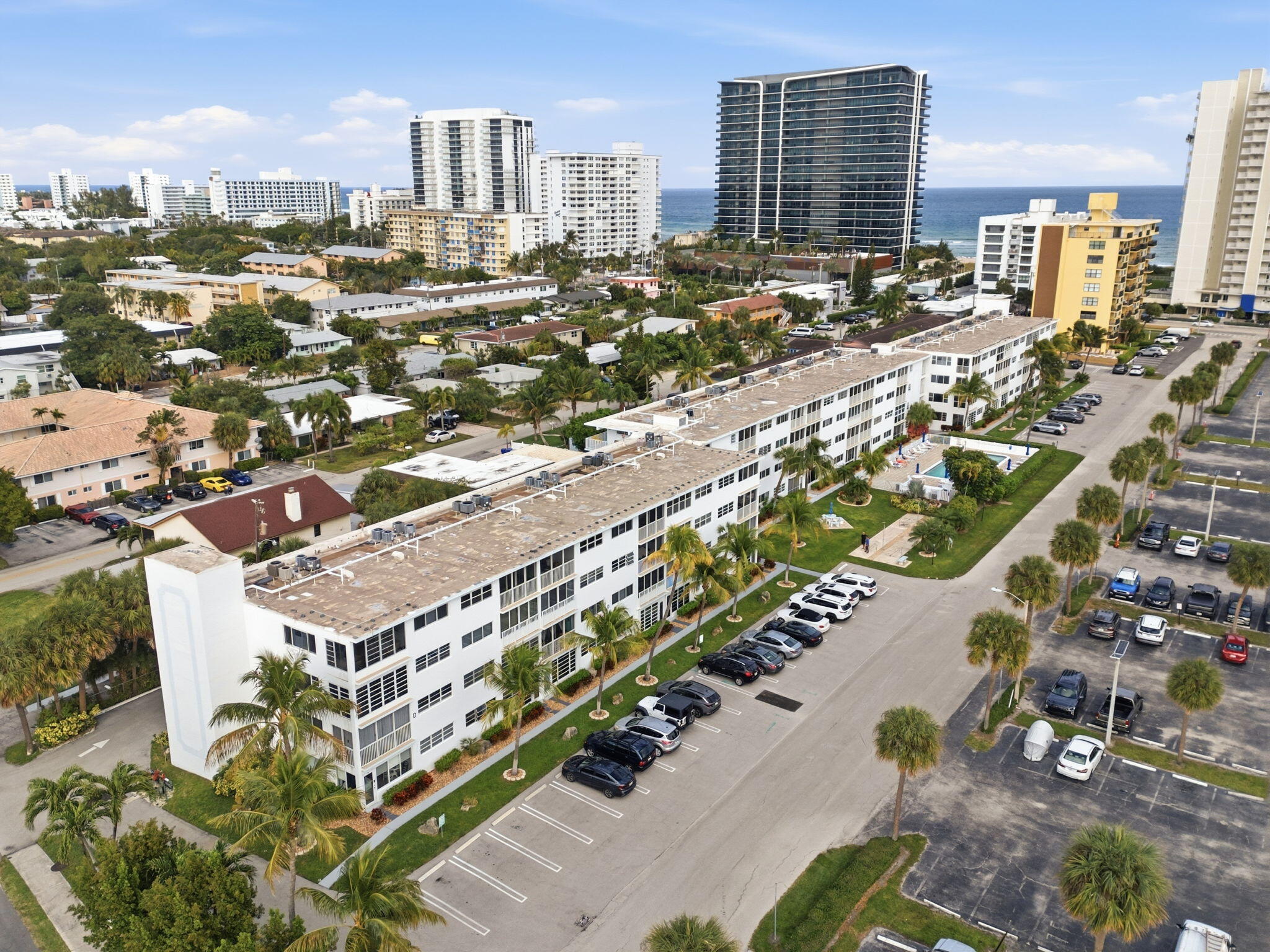 3221 Northeast 8th Street, Unit F305 Pompano Beach, FL 33062 - Photo 4 of 27 Ariel View