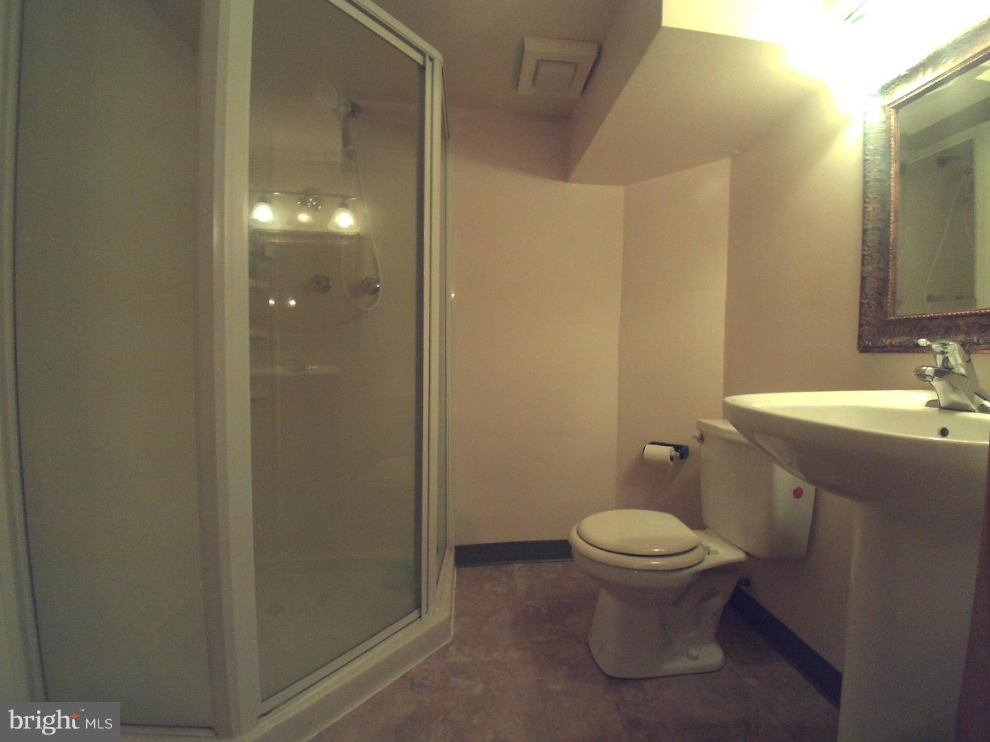 801 Bennington Road Folcroft, PA 19032 - Photo 17 of 25