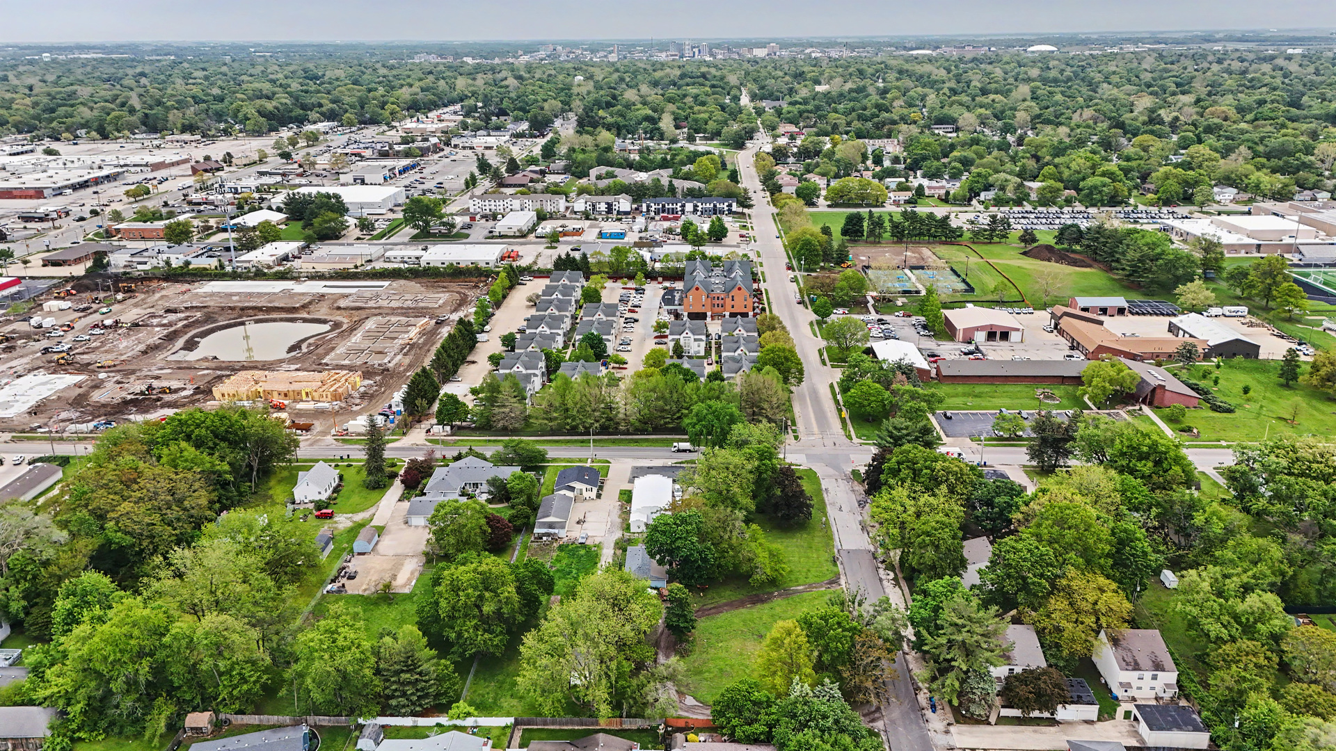 2404 West John Street Champaign, IL 61821 - Photo 21 of 24 an aerial view of city and lake