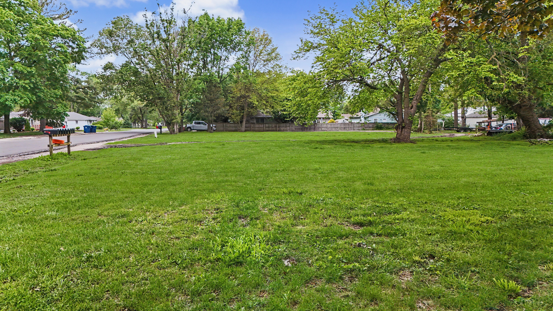 2404 West John Street Champaign, IL 61821 - Photo 23 of 24 a garden view