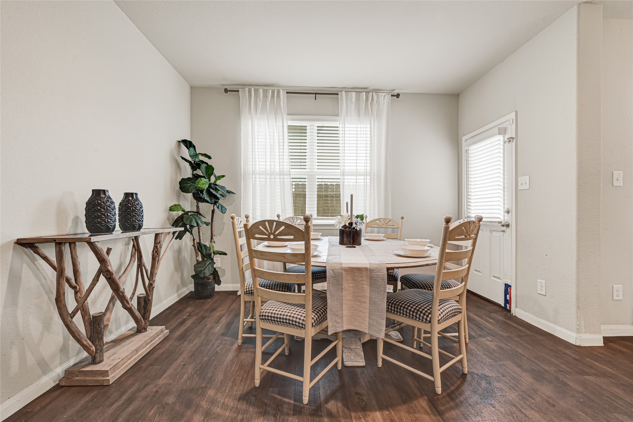 18643 Cooper Ravine Way Katy, TX 77449 - Photo 6 of 24 Dining