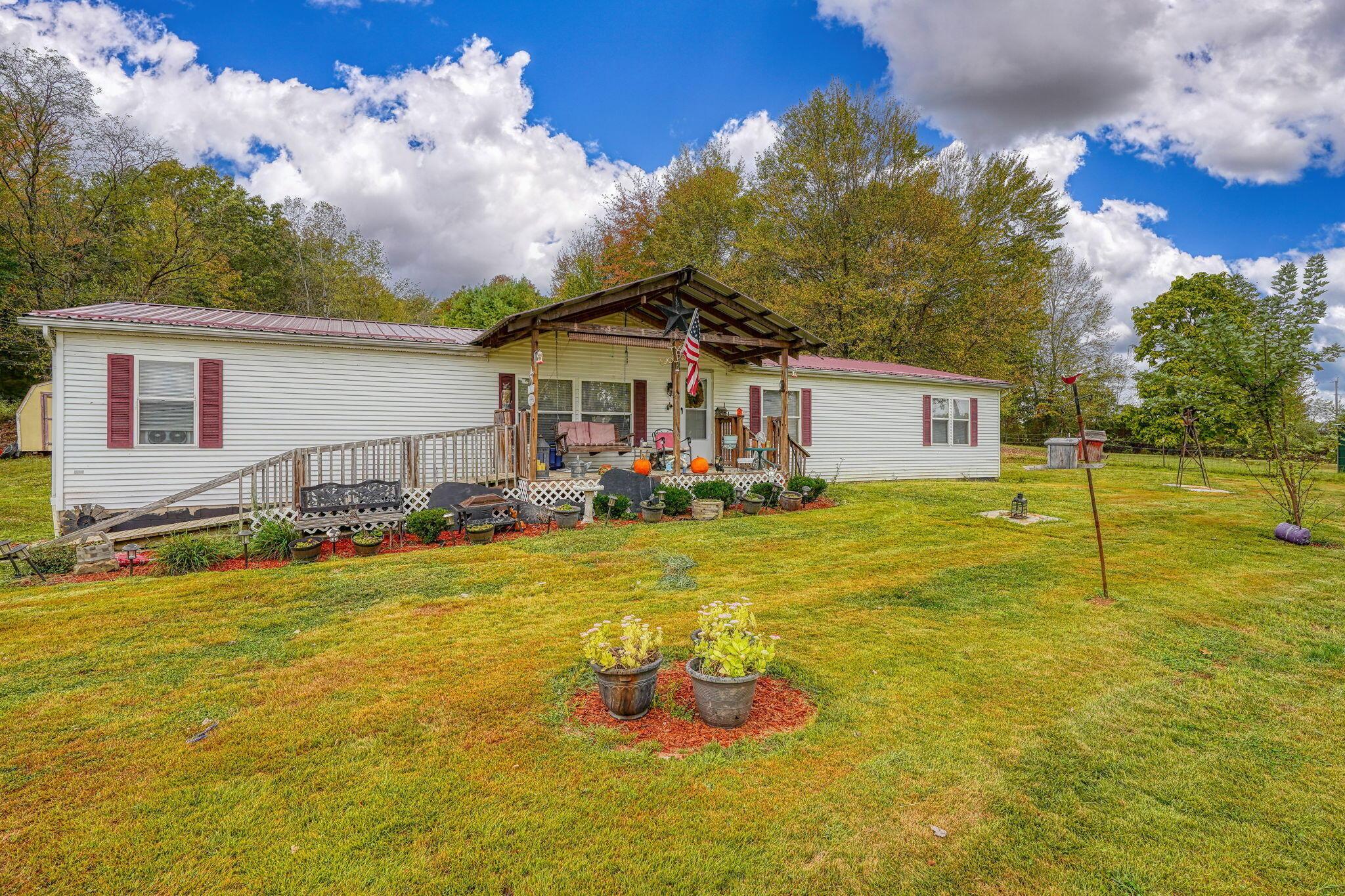1048 Beatty Road Waverly, OH 45690 - Photo 4 of 28 1000007911