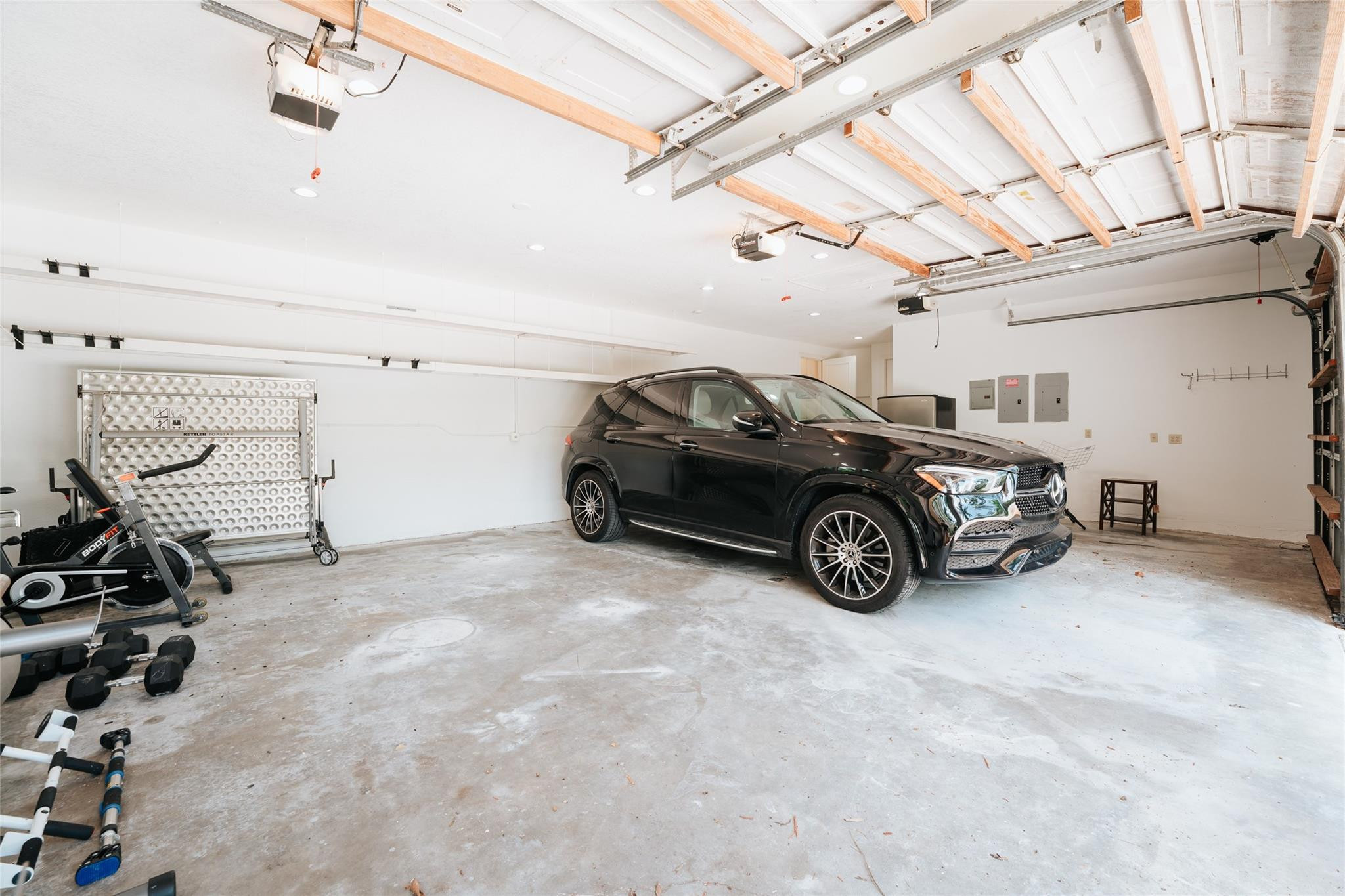 3220 Paddock Road Weston, FL 33331 - Photo 56 of 59 a view of a garage