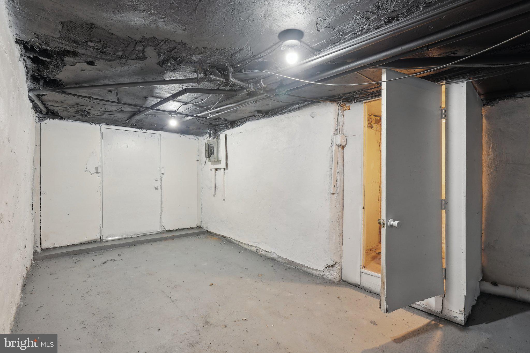 410 Woodcliffe Road Upper Darby, PA 19082 - Photo 20 of 26