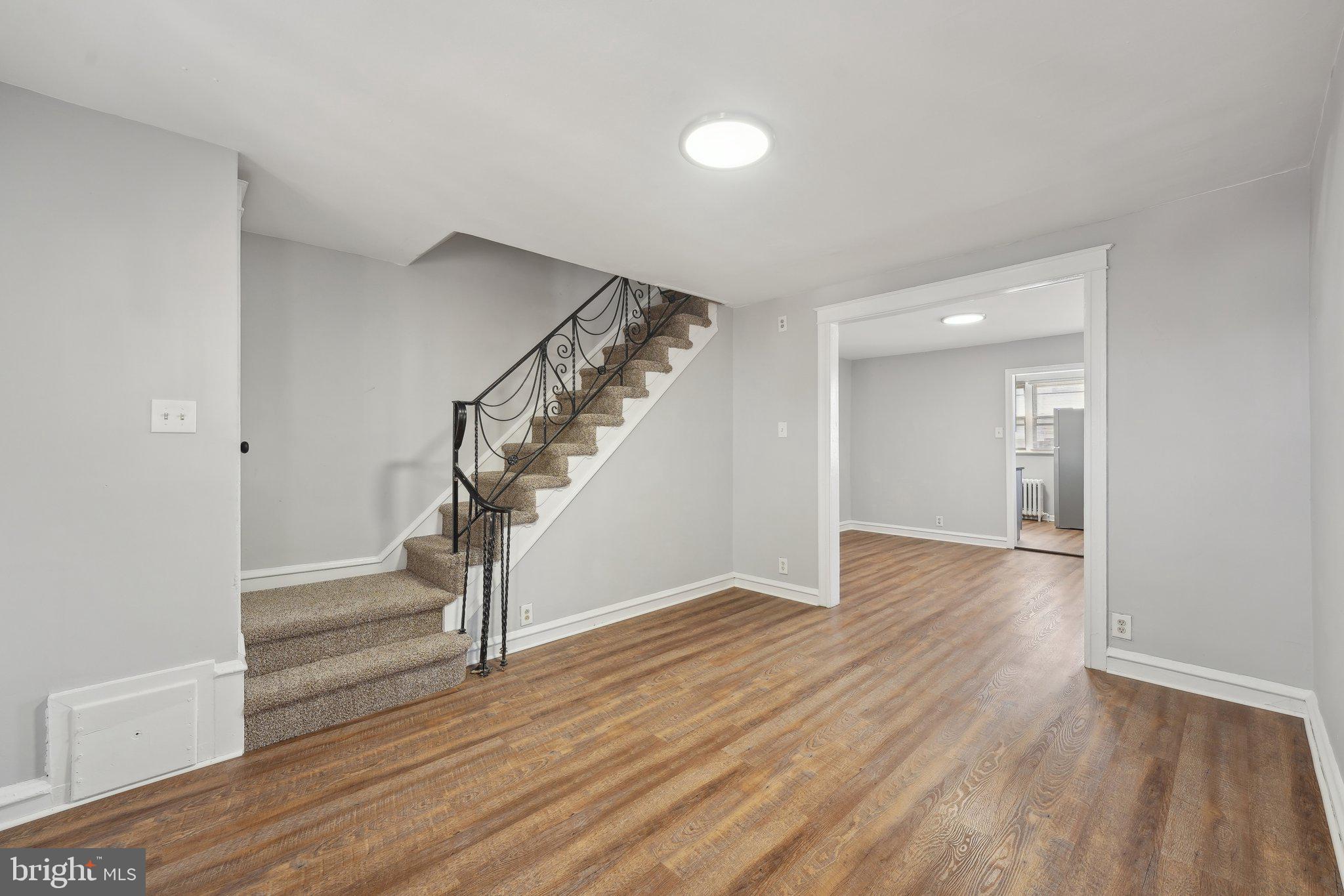 410 Woodcliffe Road Upper Darby, PA 19082 - Photo 5 of 26