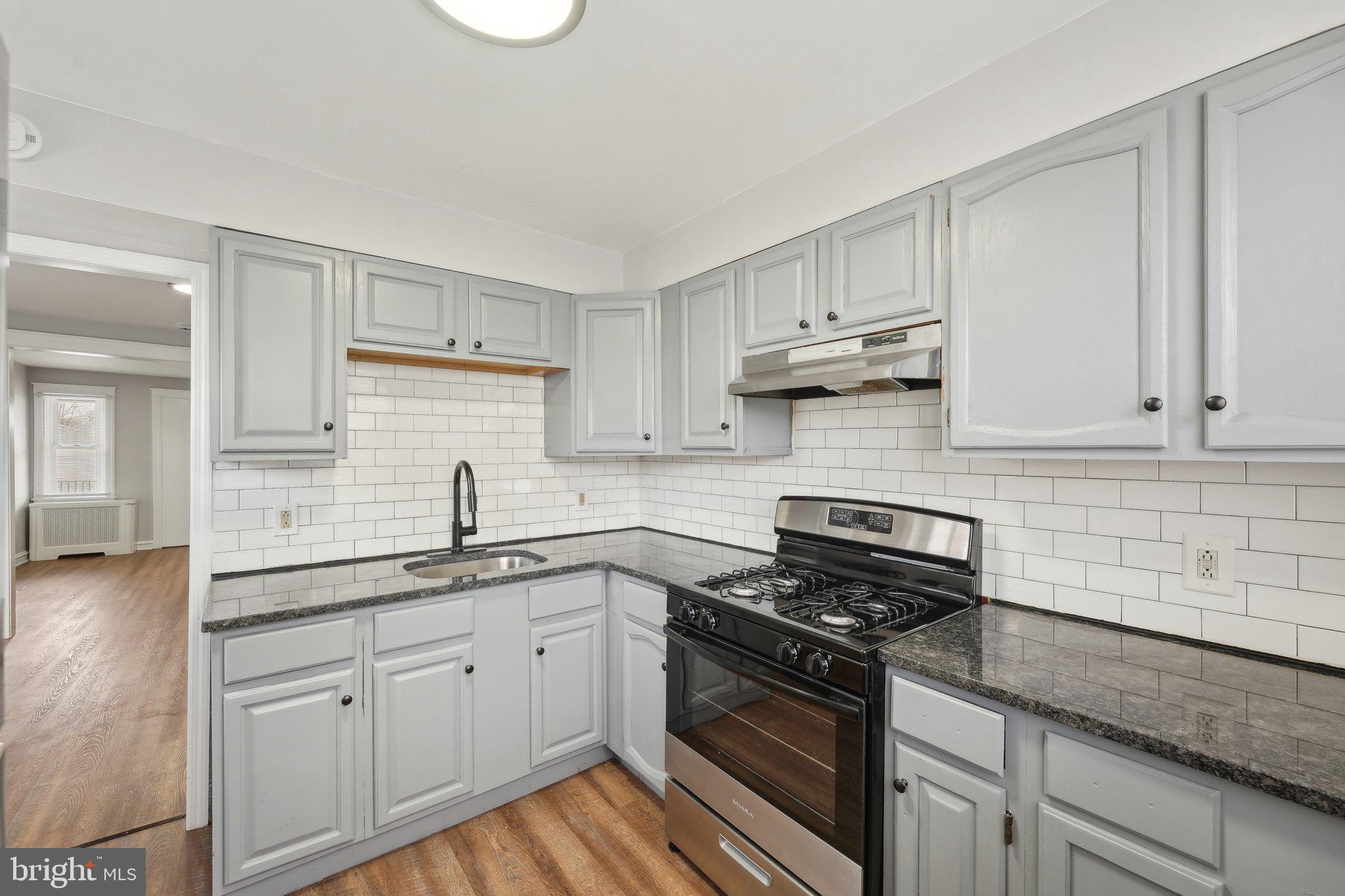 410 Woodcliffe Road Upper Darby, PA 19082 - Photo 8 of 26