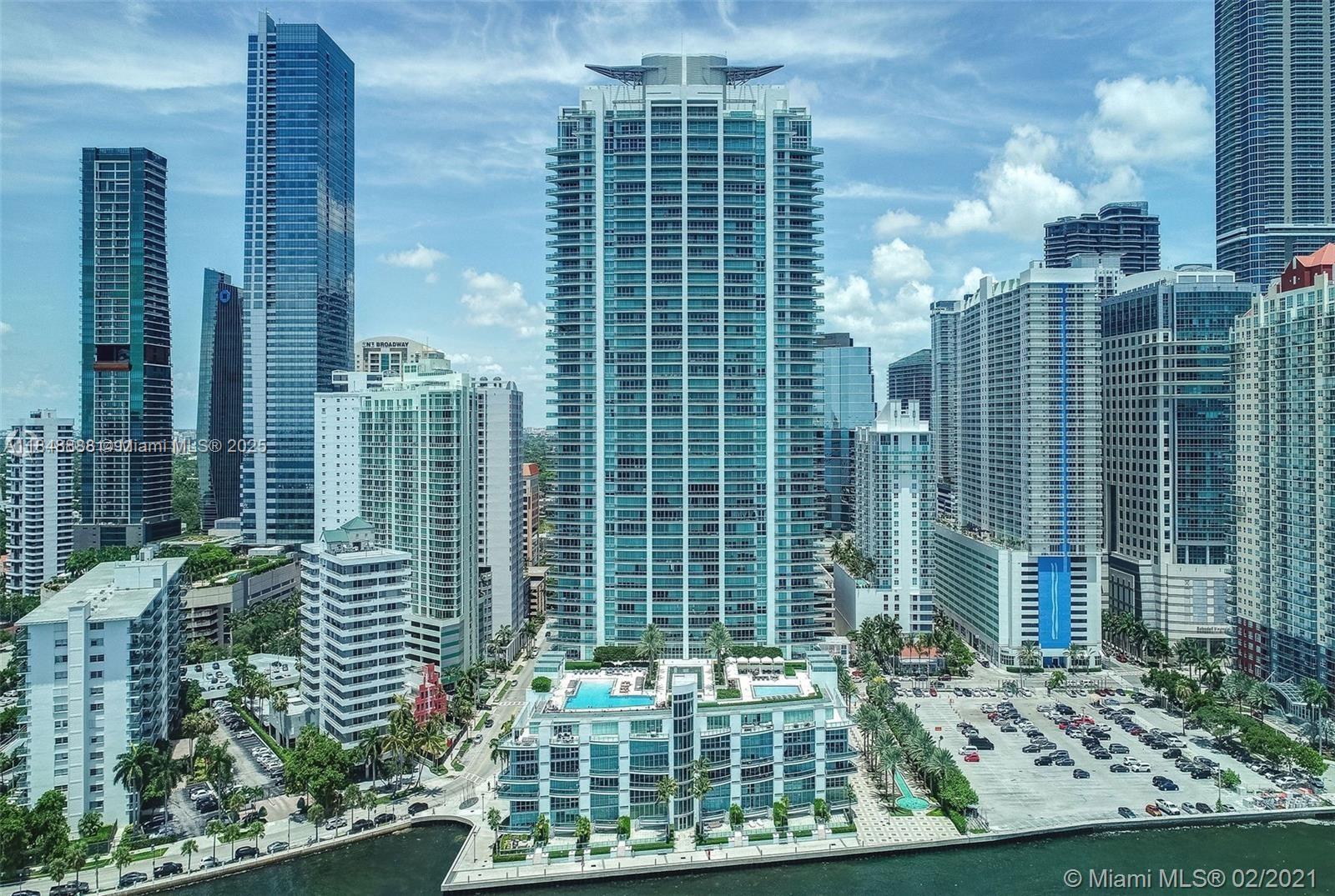 1331 Brickell Bay Drive, Unit 208 Miami, FL 33131 - Photo 29 of 29 a view of a building