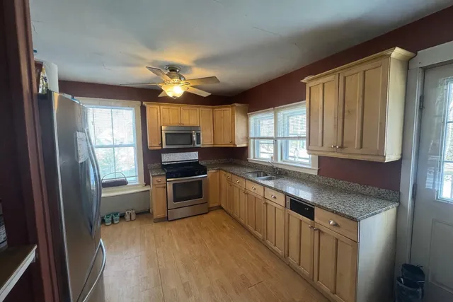 $799,000 | 1327 Highway 1, York, ME 03902