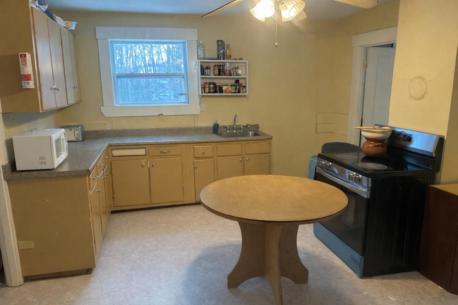 1327 Highway 1 York, ME 03902 - Photo 8 of 15 2 kitchen