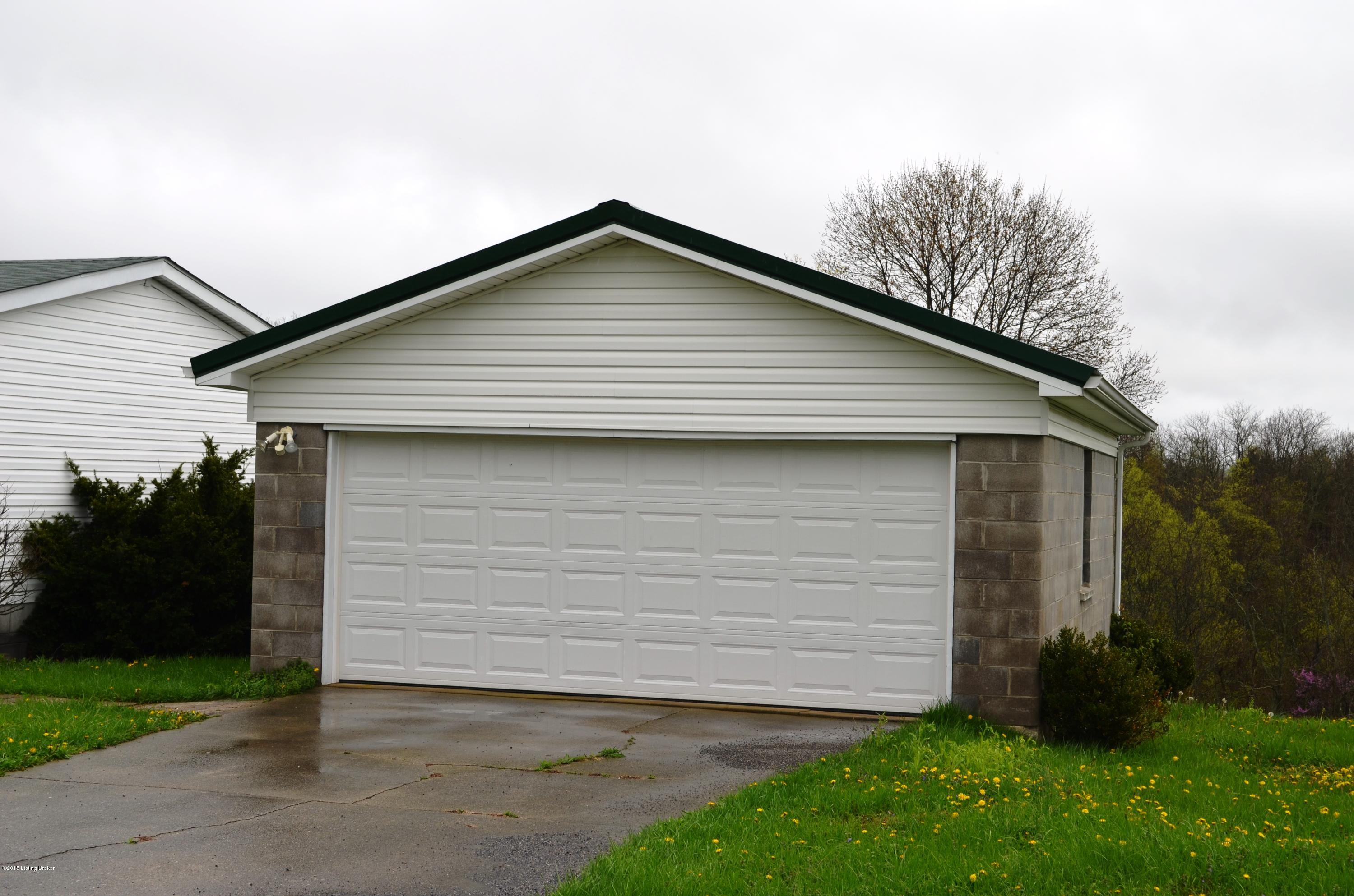 204 Goodlett Road Mount Eden, KY 40046 - Photo 4 of 13 d oversize garage