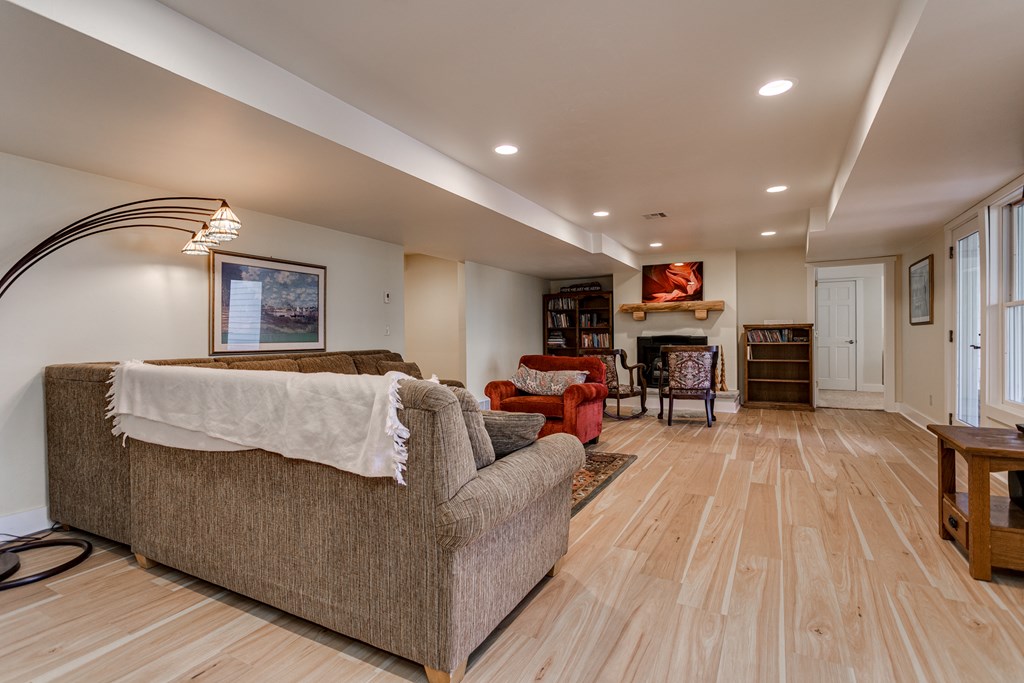 4951 Country View Road Sturgeon Bay, WI 54235 - Photo 31 of 77 Gallery Image 31