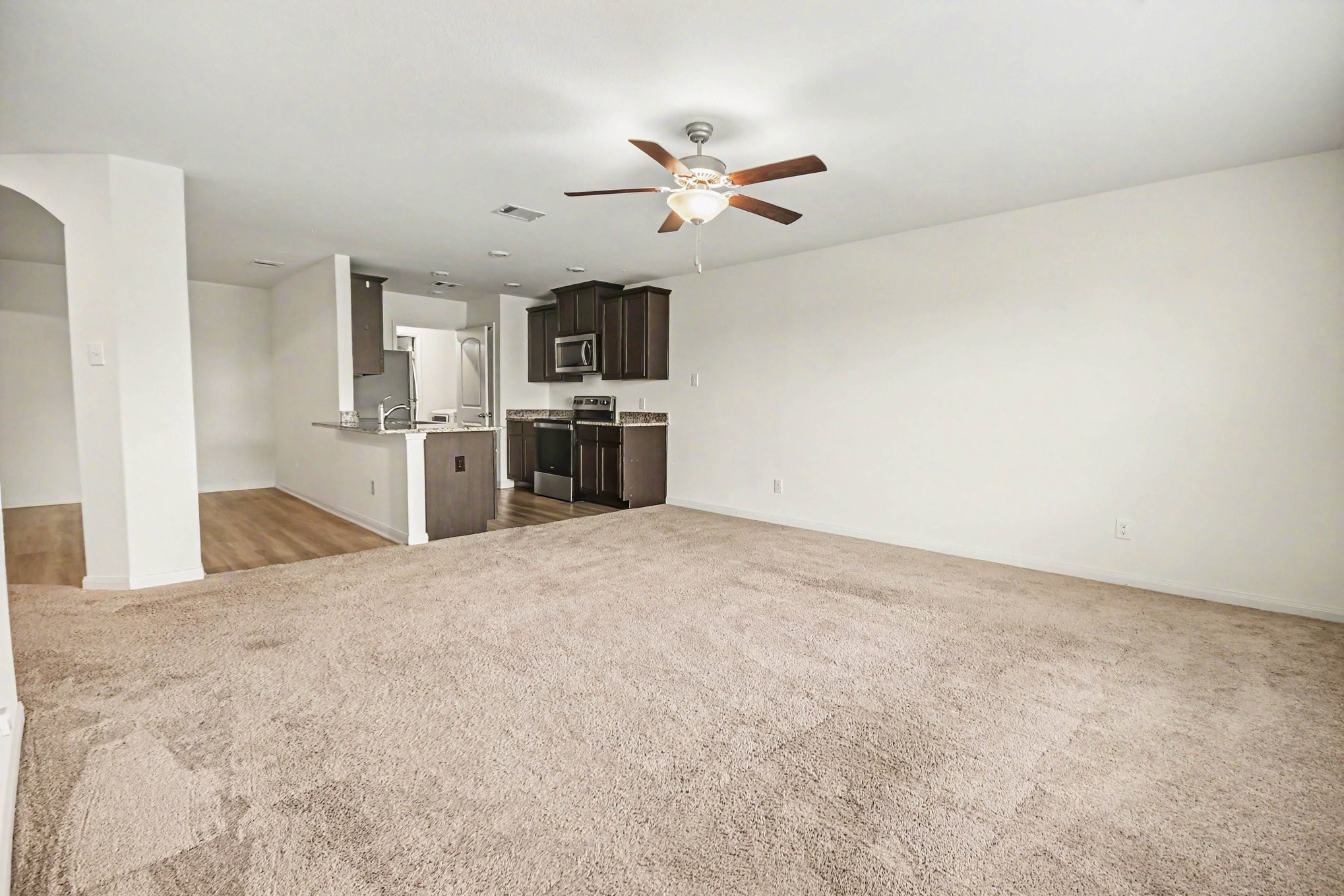 8402 Dusty Ridge Rd Cove Cove, TX 77523 - Photo 9 of 29