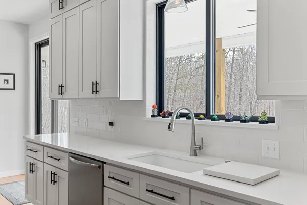 $795,000 | 2409 Old Firetrail Road, Huddleston, VA 24104