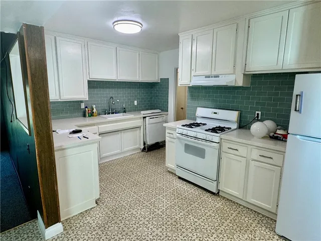 $3,900 | 11925 Goldendale Drive, La Mirada, CA 90638