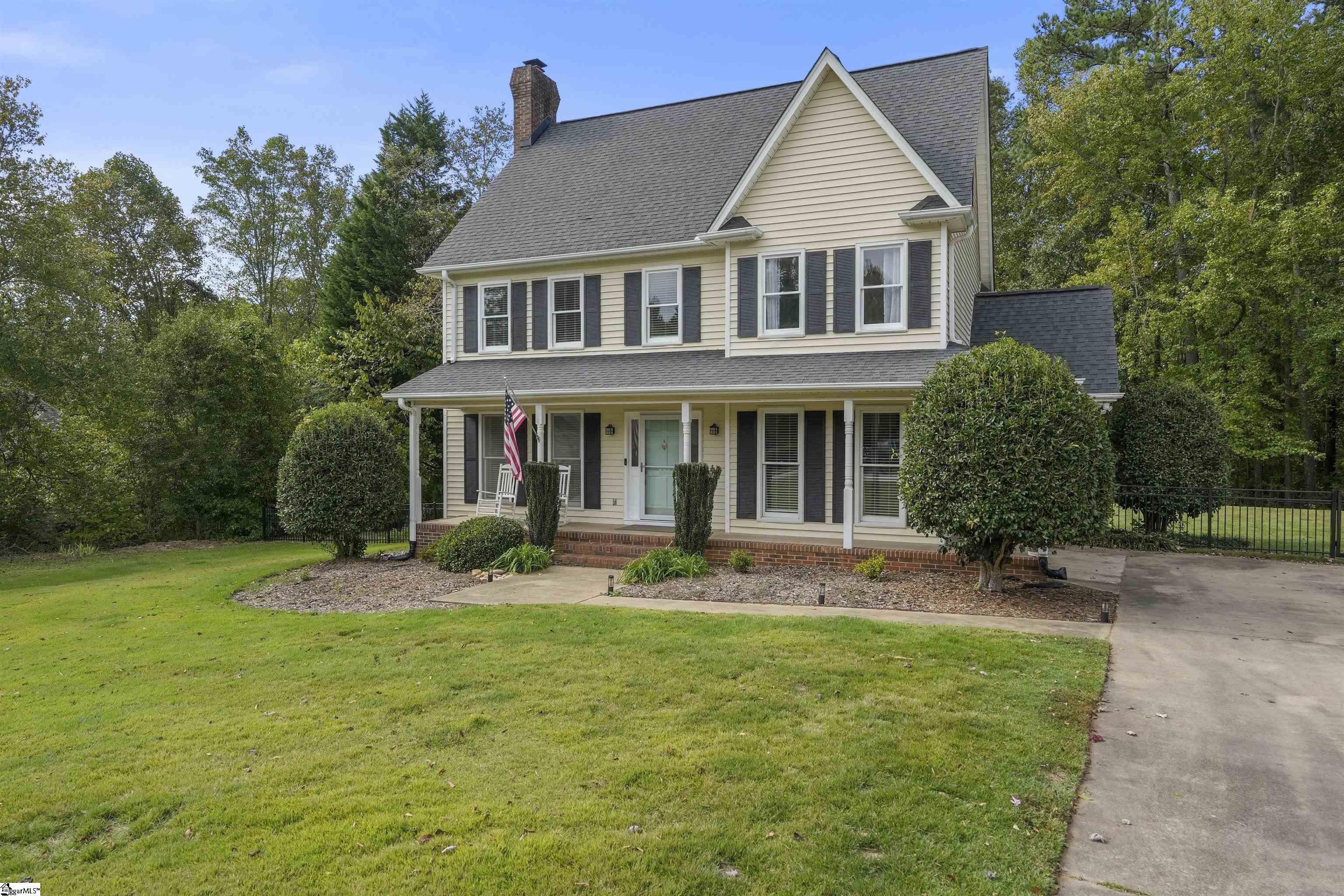 901 Huntington Road Easley, SC 29642 - Photo 2 of 38