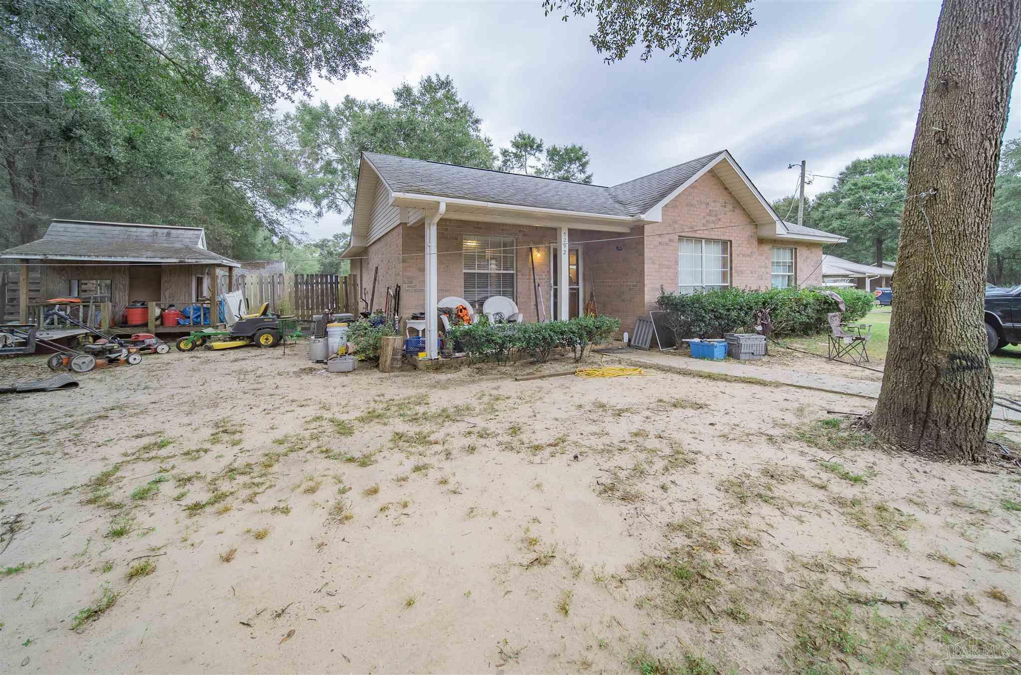 5292 Black Road Milton, FL 32583 - Photo 4 of 17 Gallery Image 4