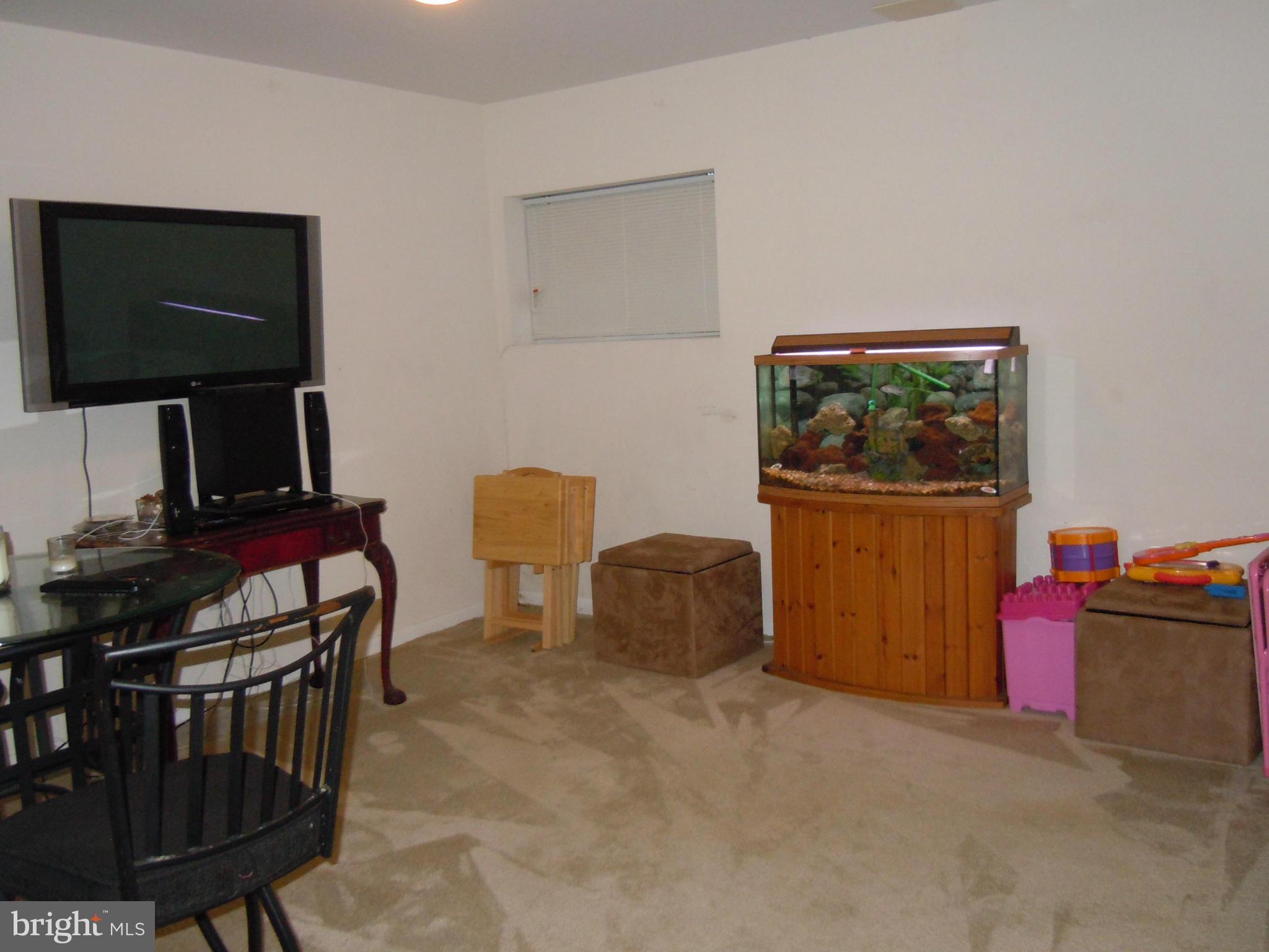 9760 Basket Ring Road Columbia, MD 21045 - Photo 14 of 15 Family Room
