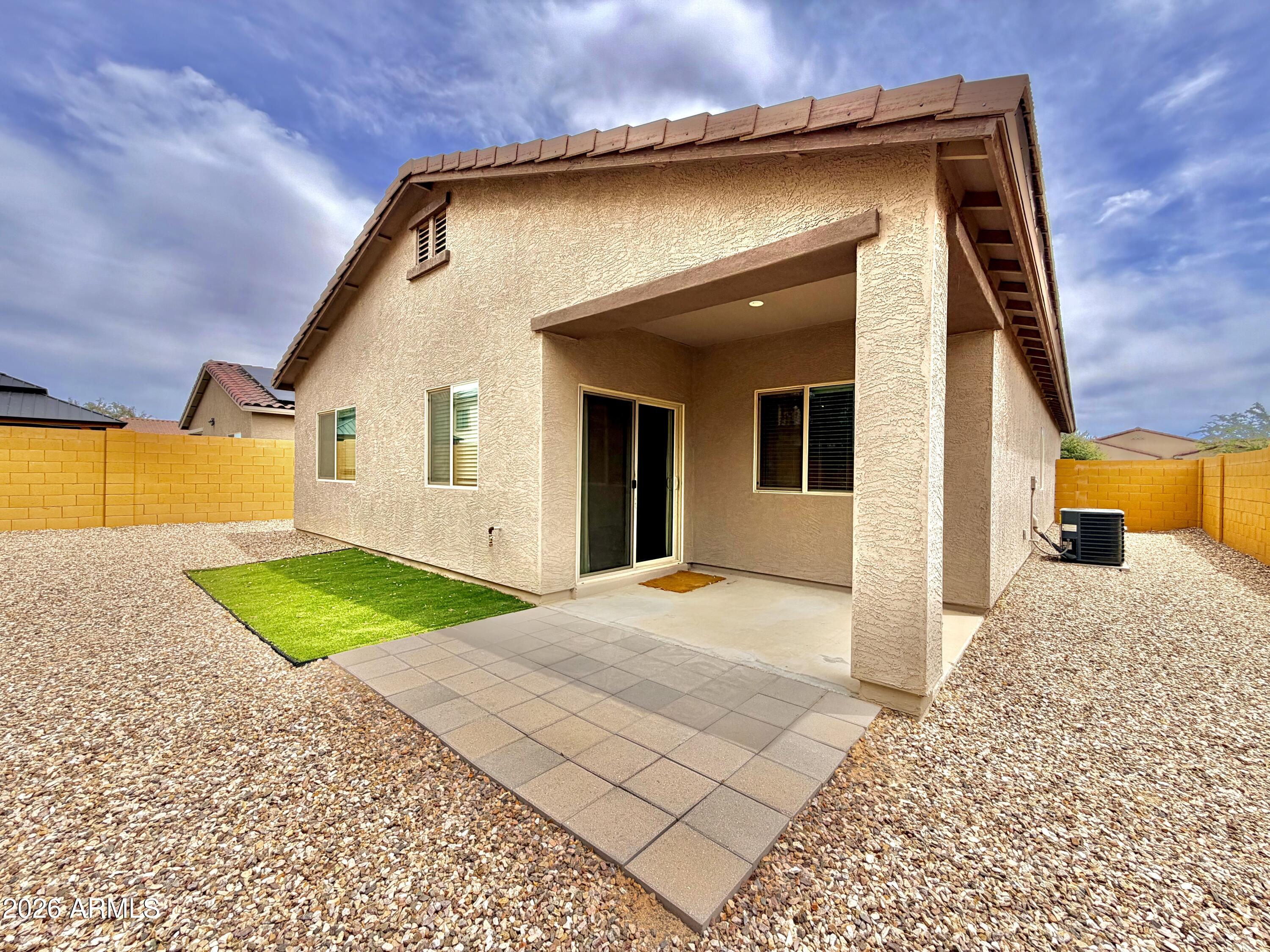 948 East Wiley Way Casa Grande, AZ 85122 - Photo 17 of 19 Rear Patio