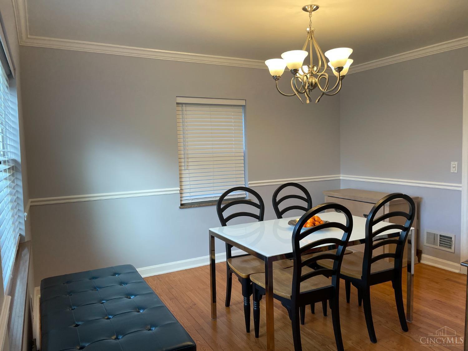 512 West North Bend Road Cincinnati, OH 45224 - Photo 10 of 22
