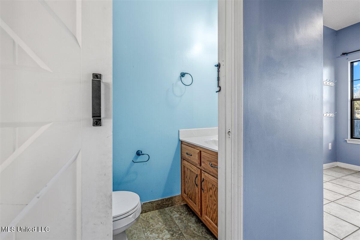 13066 Sandbourne South Olive Branch, MS 38654 - Photo 16 of 33 19-1_2 bath