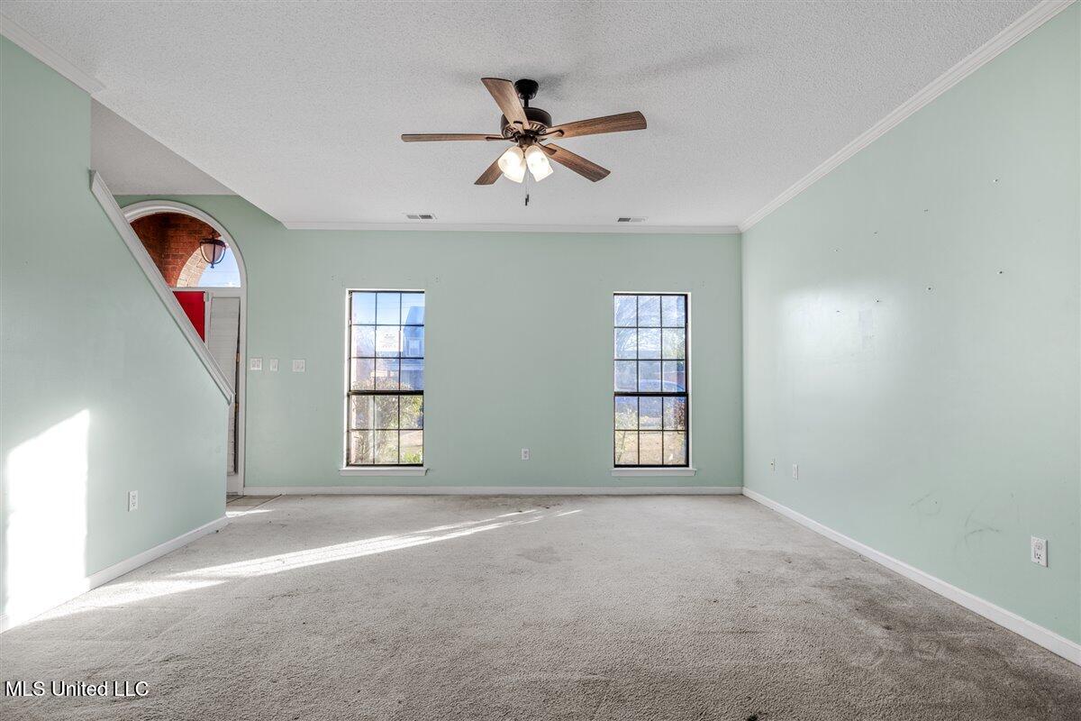 13066 Sandbourne South Olive Branch, MS 38654 - Photo 5 of 33 08-Living room